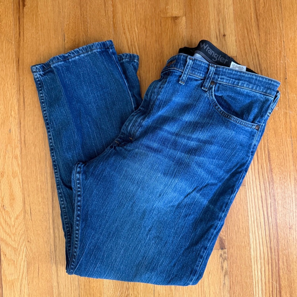 Wrangler Authentics Mens 44x30 Straight Leg Stretch Denim Jeans 10ZM1CSBN Blue